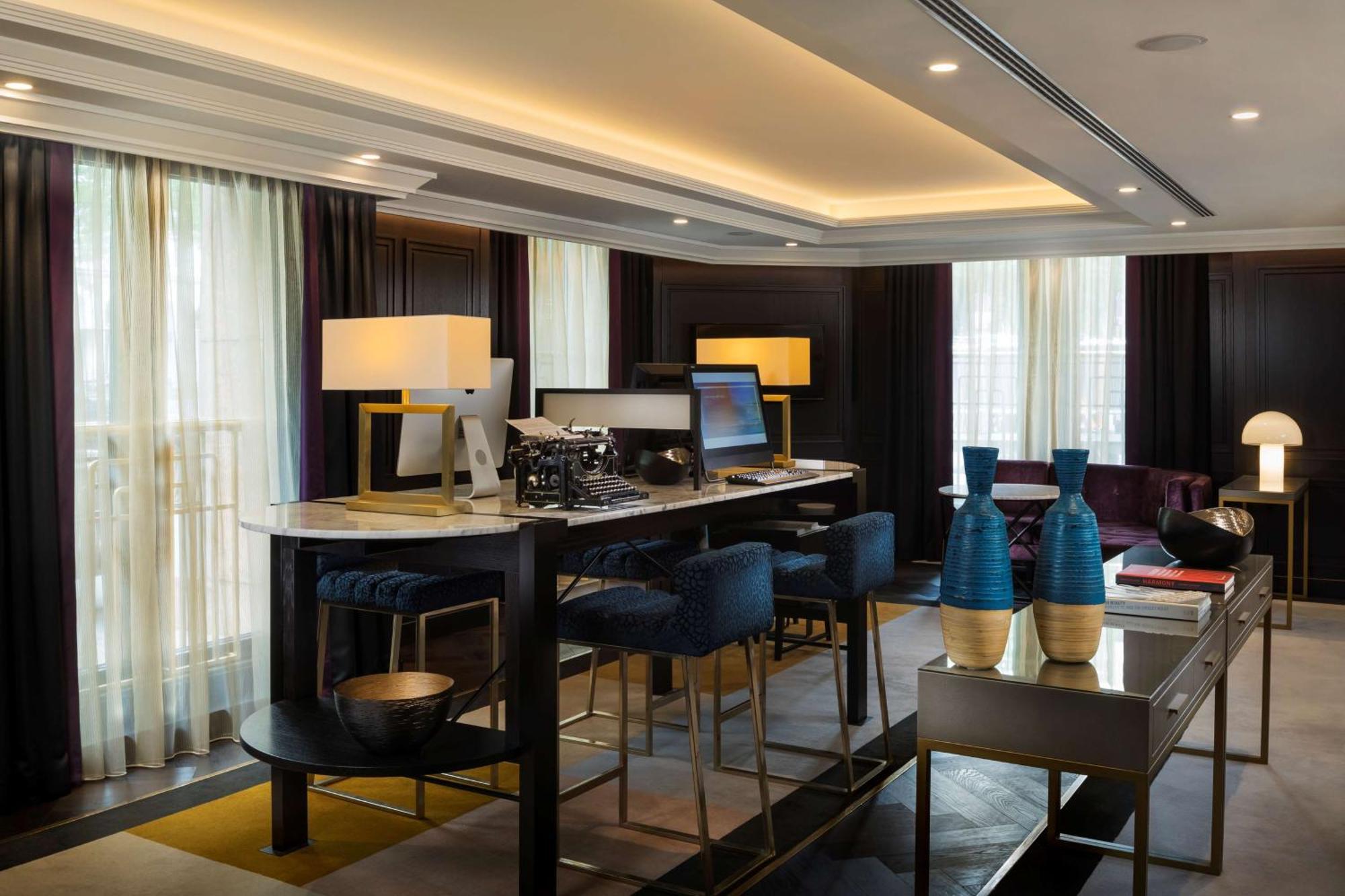 Hotel Hilton Vienna Plaza Esterno foto The Business Centre at the hotel