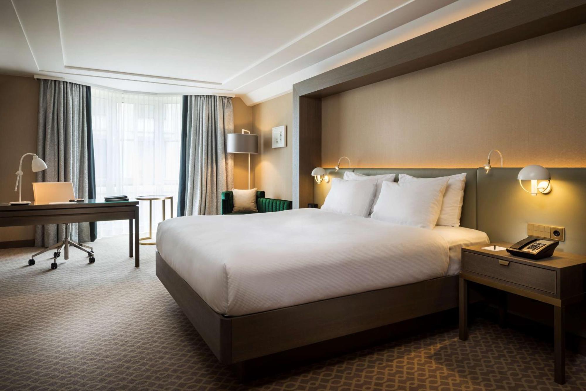 Hotel Hilton Vienna Plaza Esterno foto
