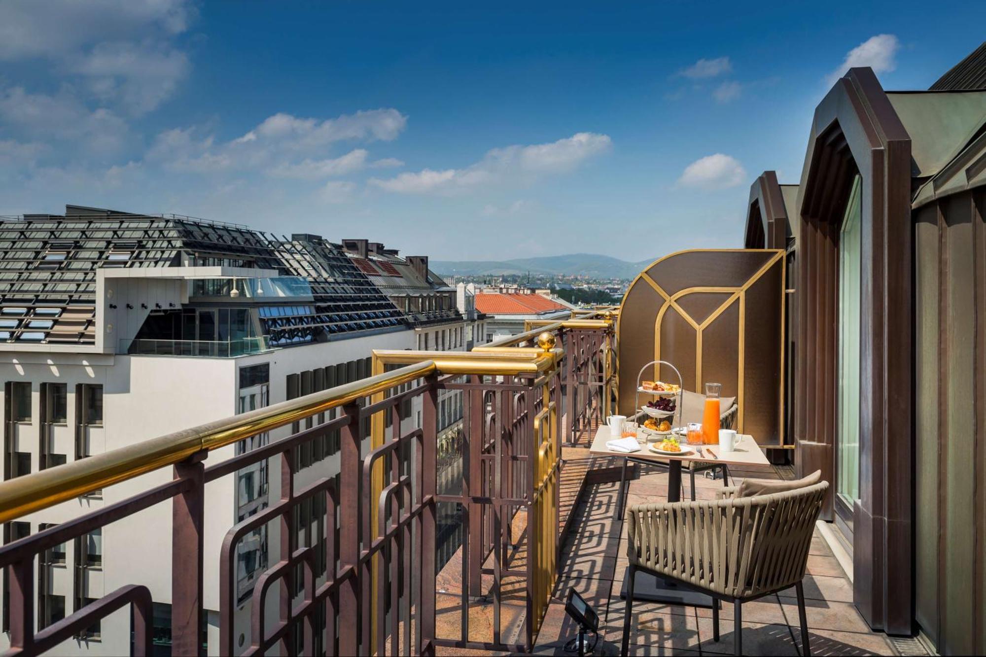 Hotel Hilton Vienna Plaza Esterno foto