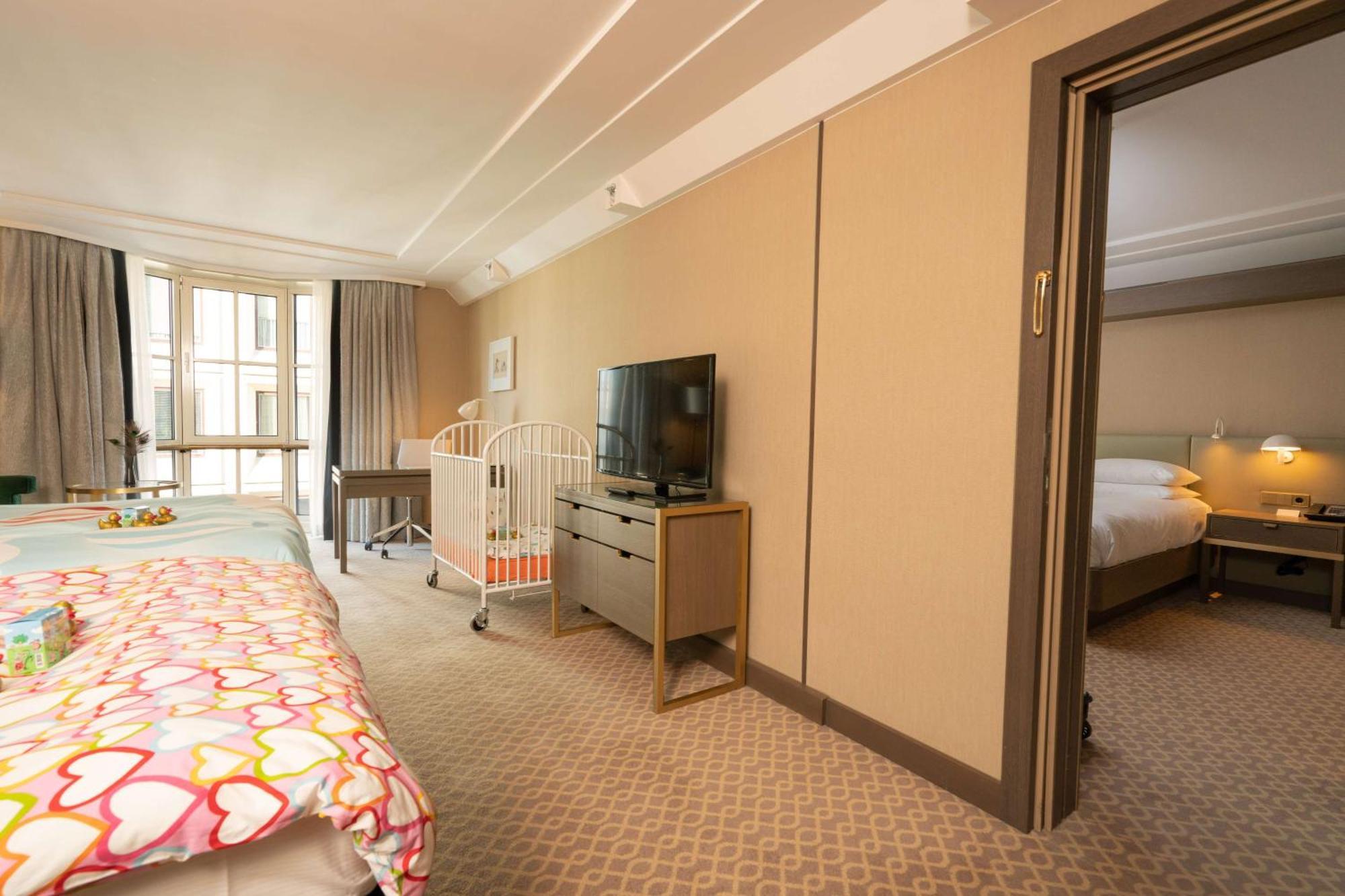 Hotel Hilton Vienna Plaza Esterno foto