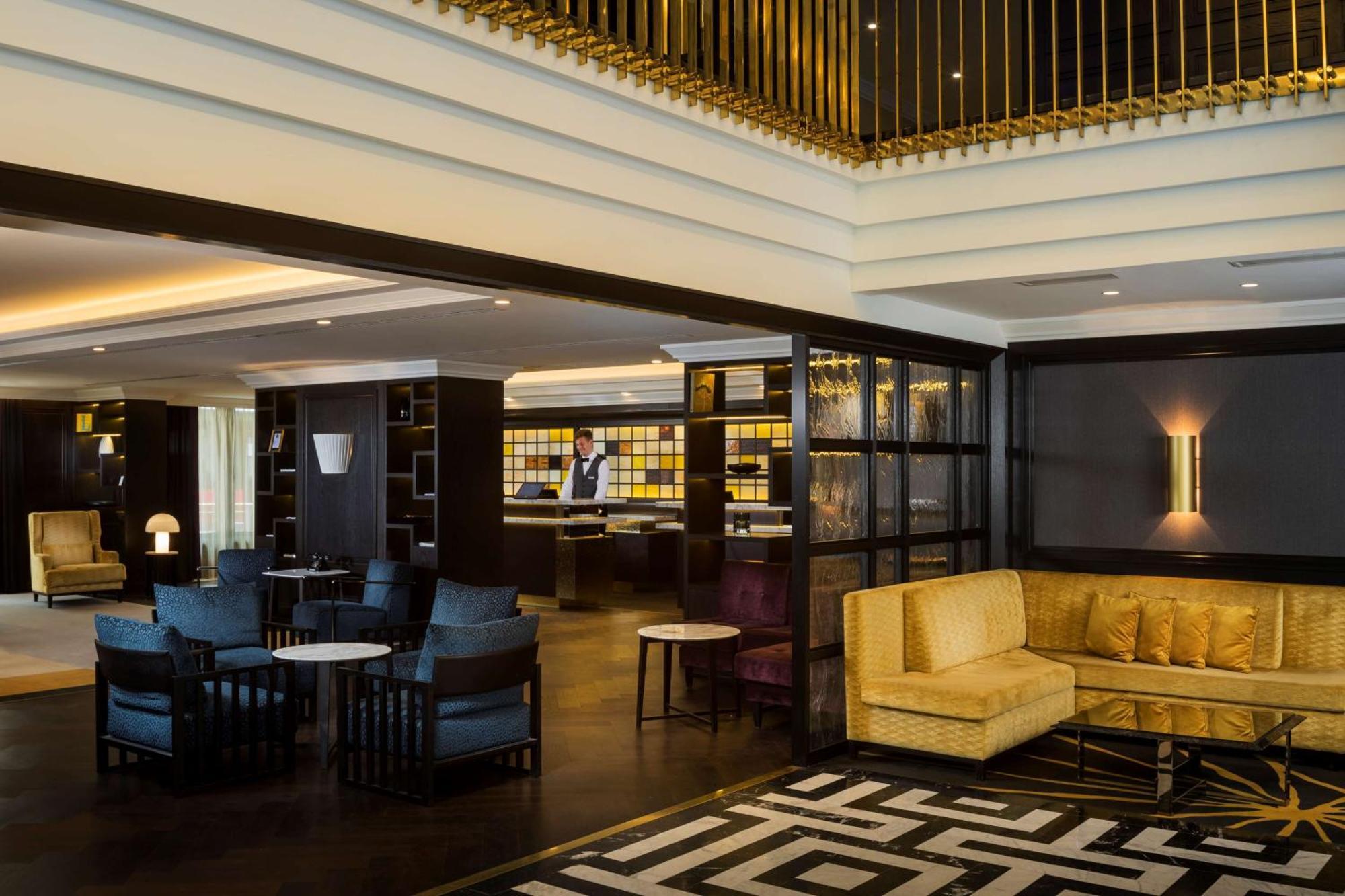 Hotel Hilton Vienna Plaza Esterno foto The lobby of the hotel