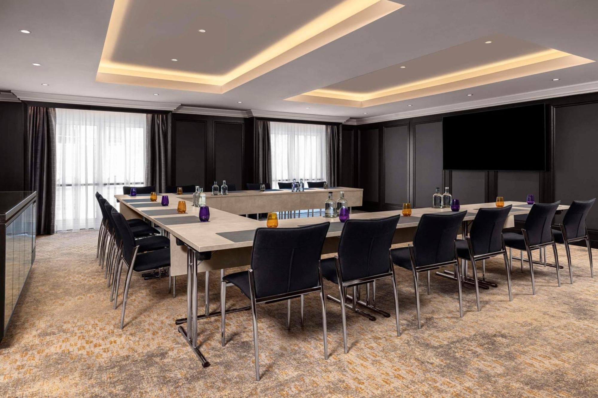 Hotel Hilton Vienna Plaza Esterno foto Meeting room