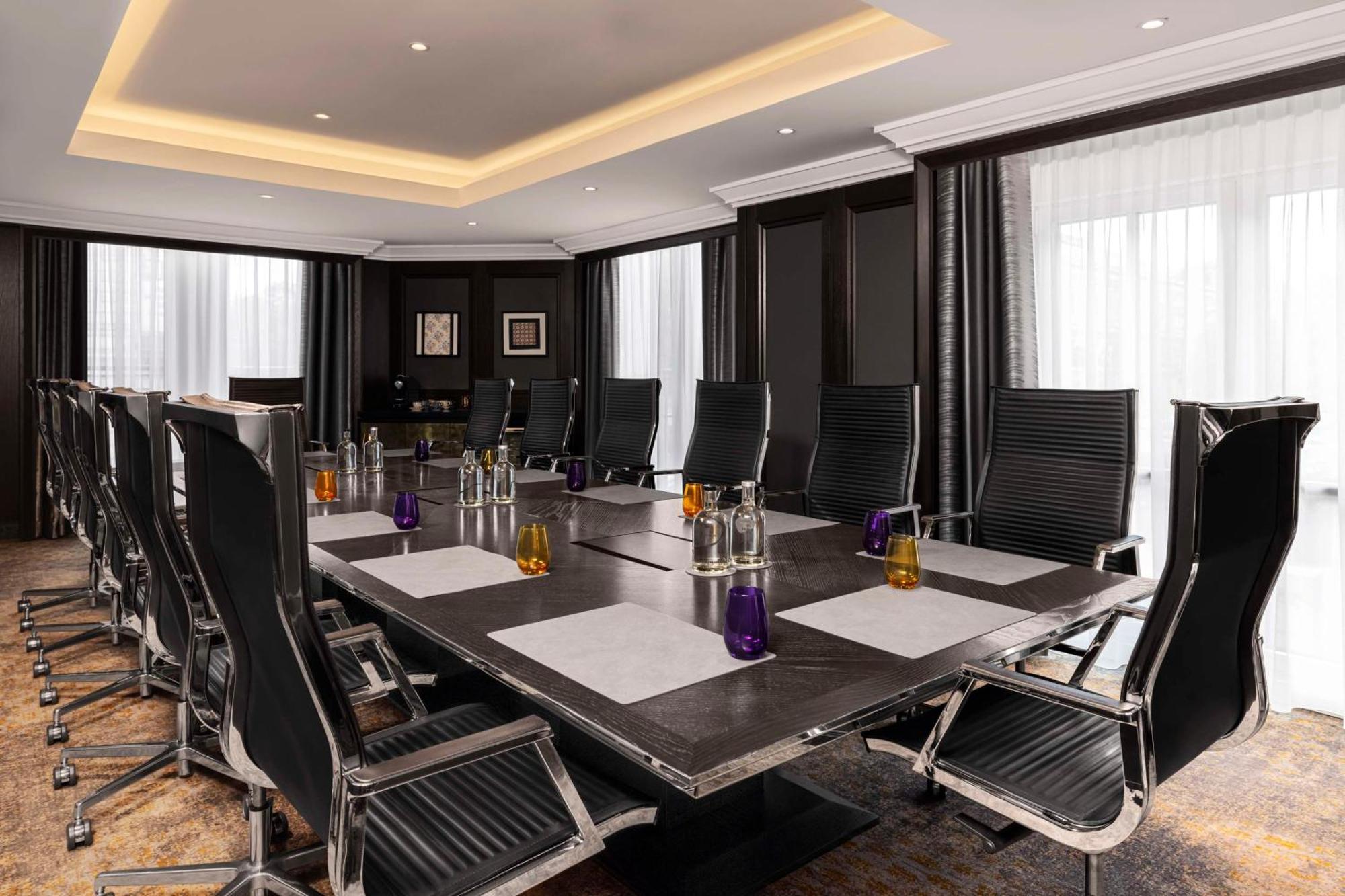 Hotel Hilton Vienna Plaza Esterno foto Boardroom at the hotel